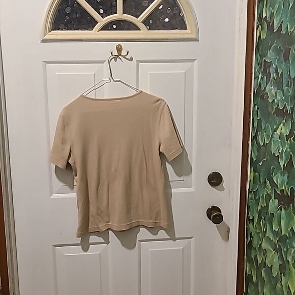 Ladies Small Basic Editions Tan Cotton Short Sleeved Top with Front Embellishmen - Picture 3 of 4